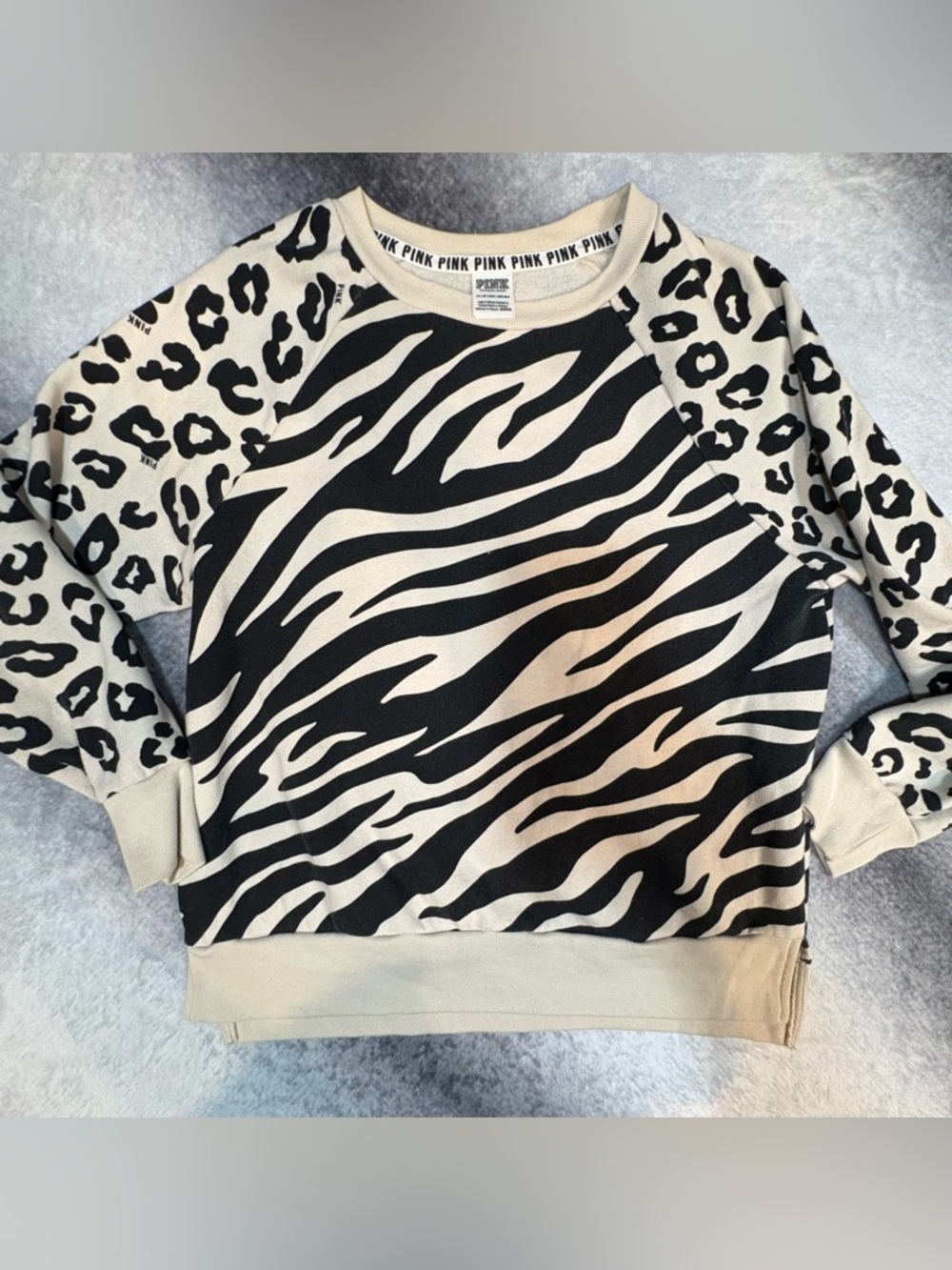 (B2)  Victoria’s Secret PINK Mixed Animal Print Raglan Sweatshirt XS Zebra